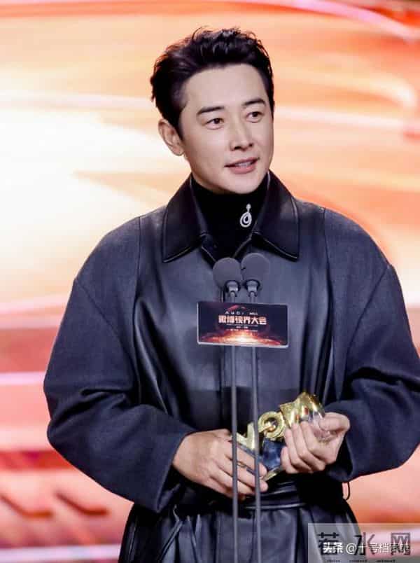 婚变传闻不久后,如今唐嫣罗晋传来喜讯,原来一切都有迹可循