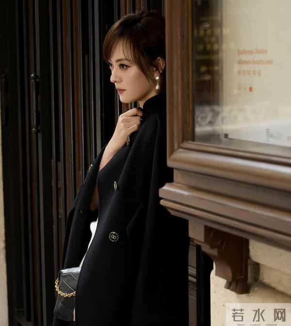 43岁孙俪街头被偶遇,打扮很知性很有女人味,身材真的很好