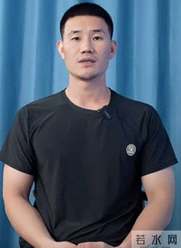 “嘎子”谢孟伟办演唱会，票价高得离谱，观众不买账了