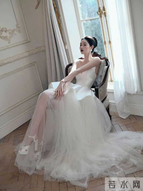 王玉雯真有型啊 迷人的小妖精！