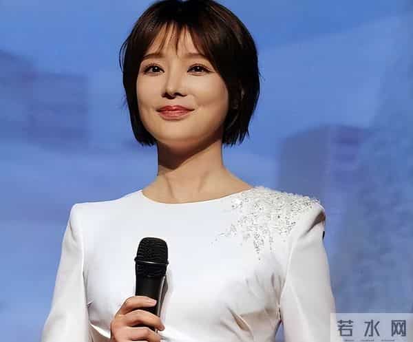 央视主持人胡蝶：31岁嫁大12岁陆川，婚后长期分居生下一儿一女