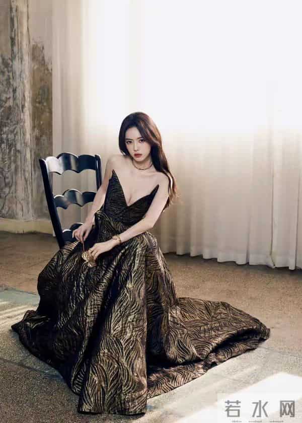 蔡文静，性感火辣，人间尤物！