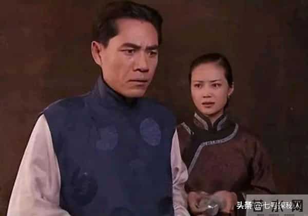 59岁茹萍的痛:女儿离婚,儿子大龄未婚,风光背后满是无奈