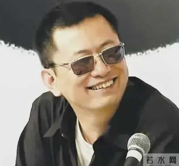 向太真敢说!面对王家卫近期舆论,向太直言:没有张叔平他算个屁