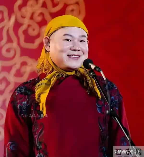 为了割韭菜,脸都不要了?这几位明星“捞钱”的样子太难看了!