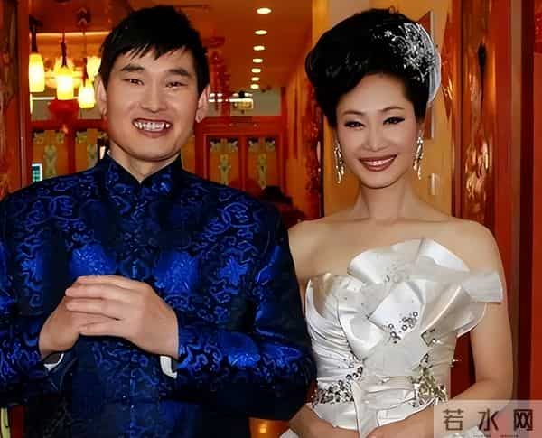 于文华也没想到，大衣哥爆红14年后，如今终于过上了理想生活