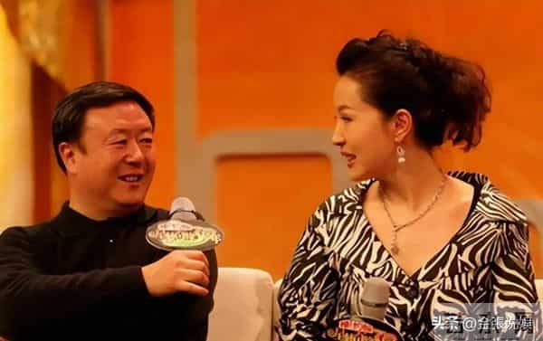 一婚娶央视主持人，二婚娶演员，三婚娶小30岁美女，64岁终于当爹