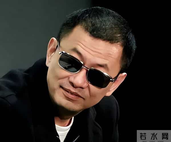 向太真敢说!面对王家卫近期舆论,向太直言:没有张叔平他算个屁