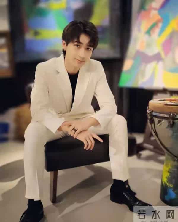 香港金像奖男配被曝黑料，指其及家人忘恩负义，如今已是TVB艺人