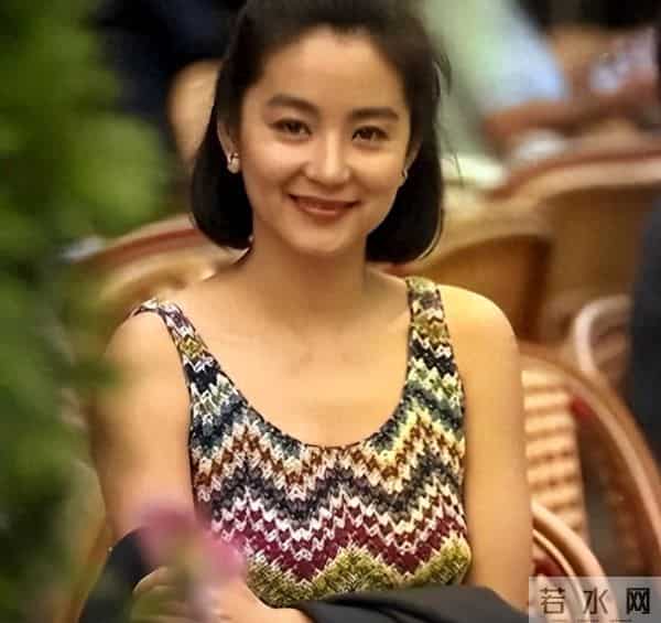 一场生日，戳穿了林青霞的江湖地位，原来陈道明一个字都没说错