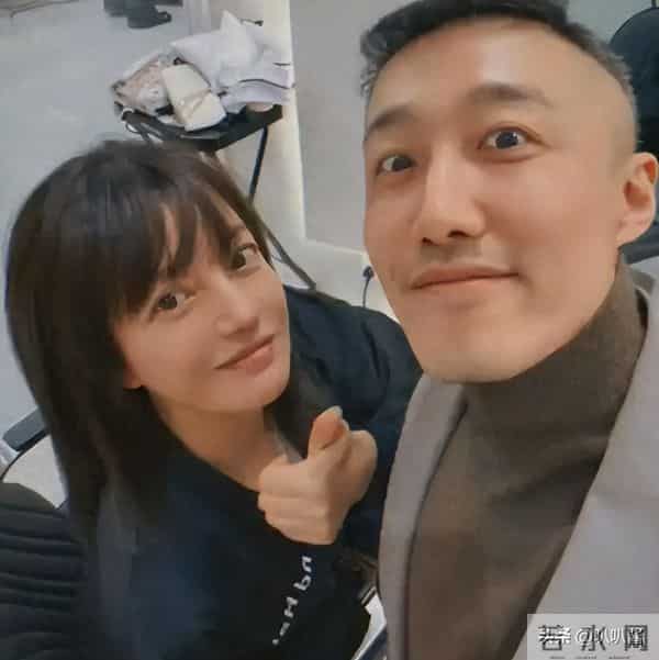 面相又变了!49岁赵薇近照曝光,婚礼上用心打扮,却不是小燕子了