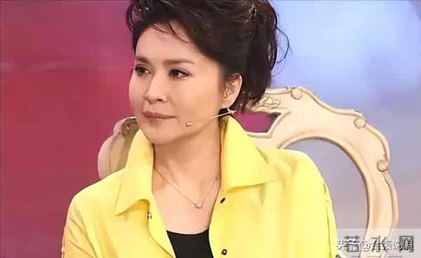 一婚娶央视主持人，二婚娶演员，三婚娶小30岁美女，64岁终于当爹