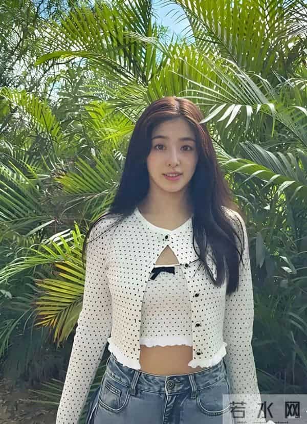 这还是当年超级女声的张含韵吗!简直是深藏不露,身材也太好了!