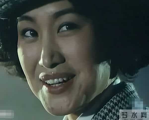 没领证却同居多年,38岁高龄生下女儿,守寡七年只为完成丈夫遗愿