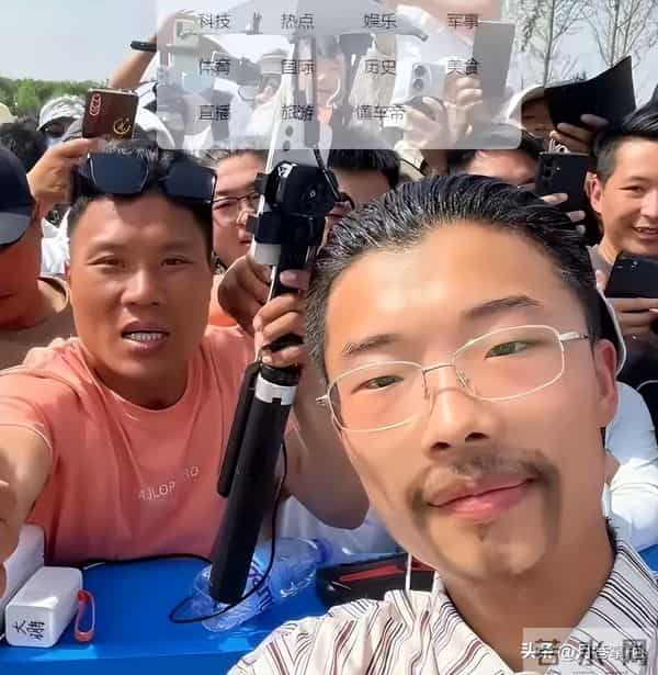 曾一夜成名,“日入百万”的郭有才,如今泡沫散去,他过得如何?