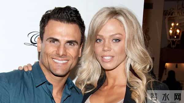 “惨文化”人物代表，昔日性感女神如今在街头捡垃圾