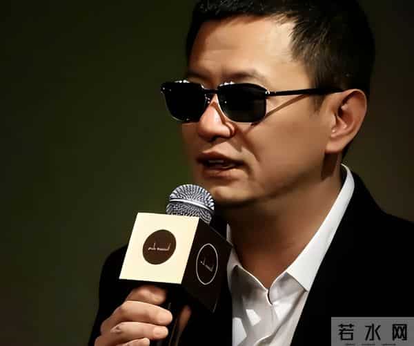 拔出萝卜带出泥！逼疯辛芷蕾，袒护强奸犯的他，这次惹众怒了！