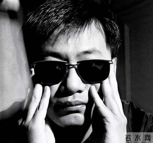 向太真敢说!面对王家卫近期舆论,向太直言:没有张叔平他算个屁