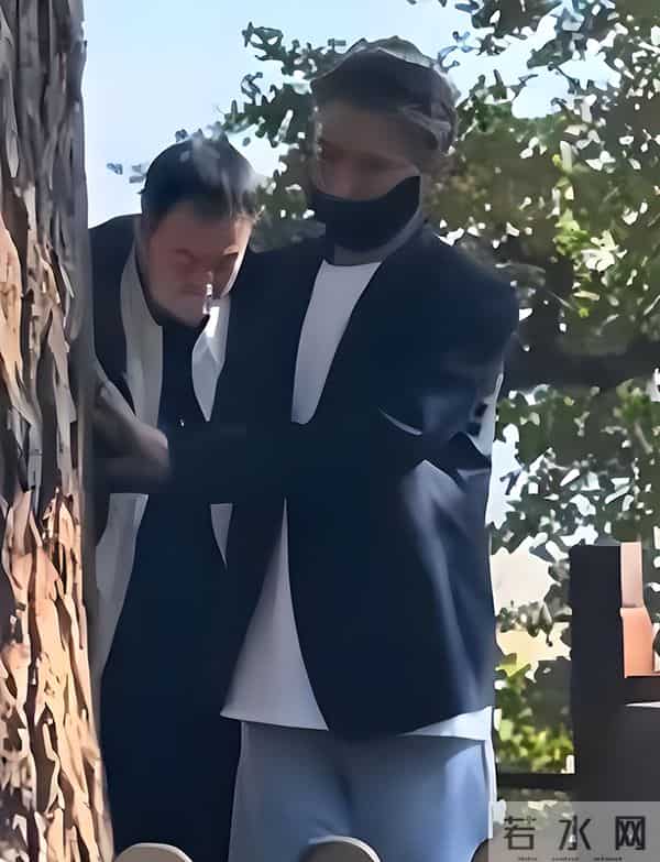 祈福9天后，辛柏青状态不对劲！神情哀伤满脸憔悴，比之前老10岁