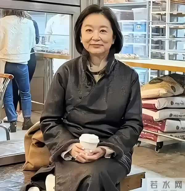 一场生日，戳穿了林青霞的江湖地位，原来陈道明一个字都没说错