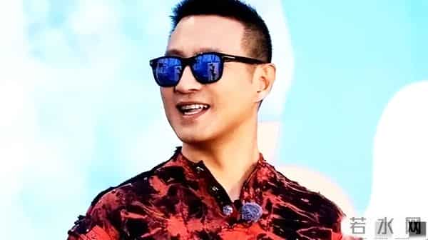 汪峰坐不住了？拿到抚养权的章子怡，把女儿宠成了“掌心光”