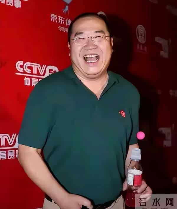 宋丹丹没想到,被自己公开怒斥的英达,如今竟走上了另一条上坡路