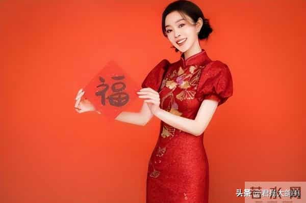 杨幂的腿，倪妮的臀，宋轶的腰，85花的好身材终于藏不住了