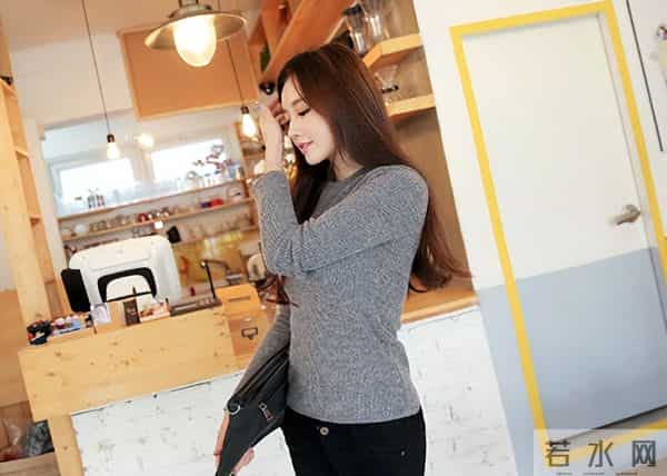 孙允珠——简约圆领毛衣&西装领格子外套