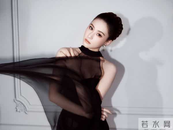 李湘没想到，自己养得“膀大腰圆”的女儿，竟为何超莲做“嫁衣”