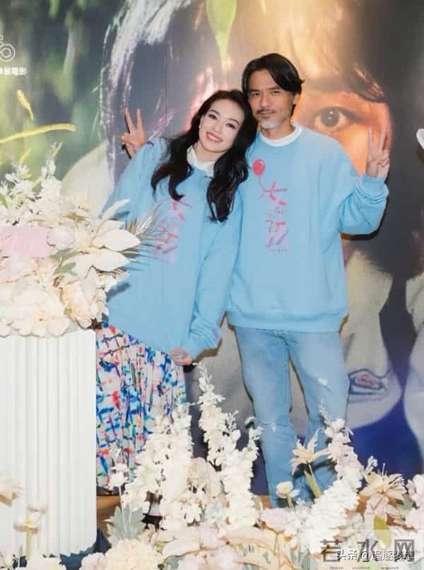 舒淇冯德伦同框杀疯了!这才是内娱真夫妻天花板 这波狗粮洒的真甜