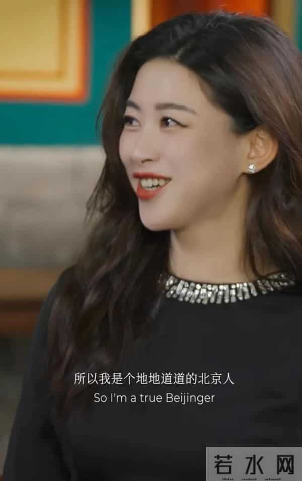 朱珠用全英文采访教翁青雅做人，41岁的她能力强，还是个好妈妈！