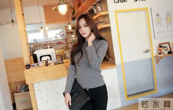 孙允珠——简约圆领毛衣&西装领格子外套