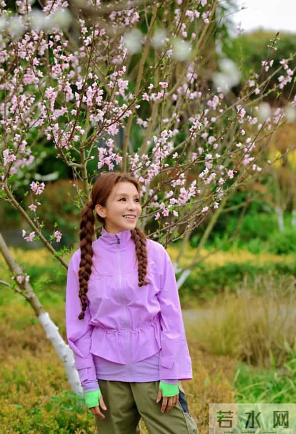 52岁朱迅近况曝光！面色苍白不敢认，网友：怎么变成这样了！