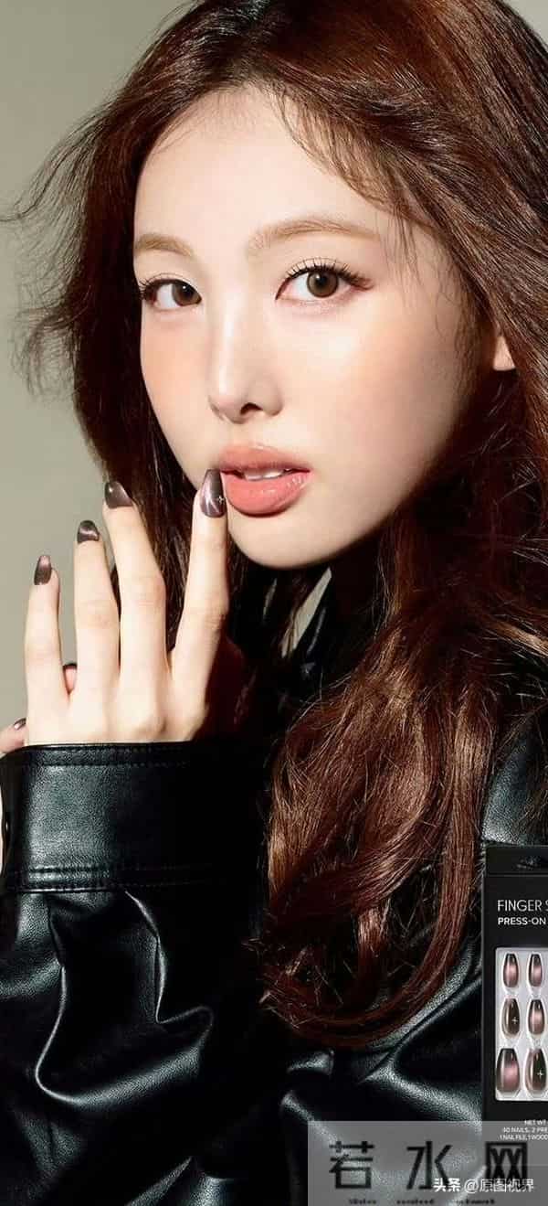 娜年今日——林娜琏时尚写真大图