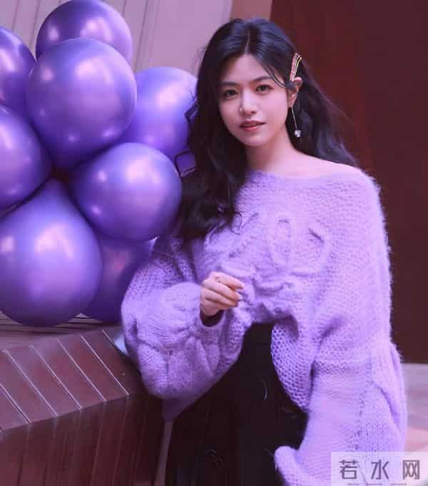 离婚不到九个月，陈妍希就有了新生活，她早就把前夫陈晓给看透了