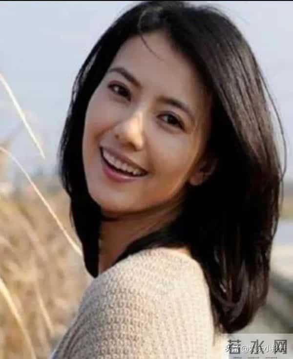 高圆圆日渐丰腴了，毕竟年龄大了