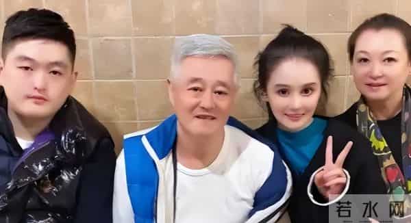 钱再多有什么用?儿子败家女儿抑郁,67岁赵本山为所有人提了醒