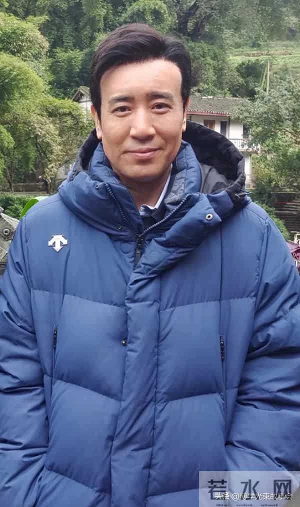 于和伟坦言：没有宋林静就没有我，18岁妻子宠成心头好