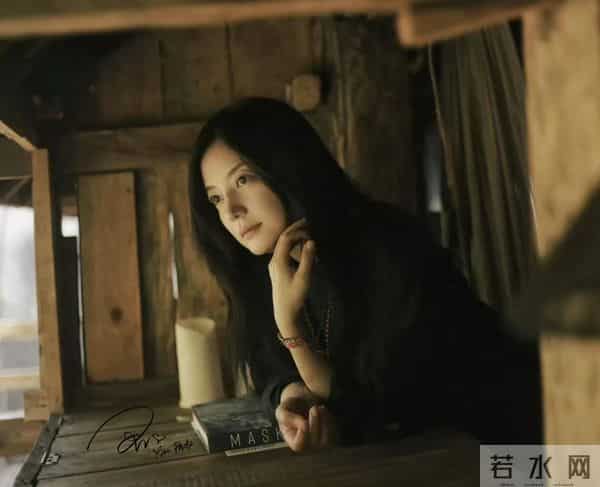 落地的凤凰不如鸡?消失四年后,赵薇终是为自己的“选择”买了单