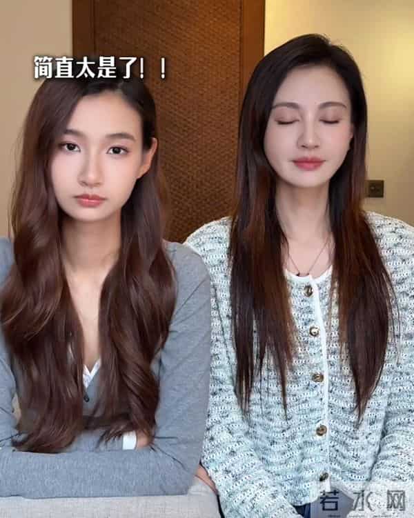 杨雪晒16岁女儿,有有完美避开爸爸普通基因,一张初恋脸好漂亮