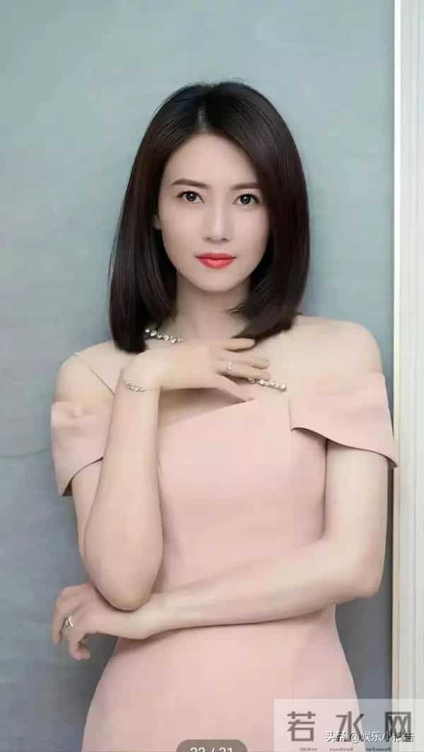 高圆圆日渐丰腴了，毕竟年龄大了