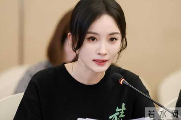 被“艳压”8年,杨幂再次官宣新消息,已是赵丽颖高攀不起的存在