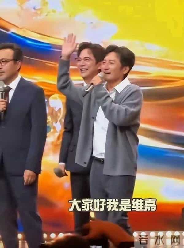 看了李维嘉的复出,才明白他的“后台”有多硬