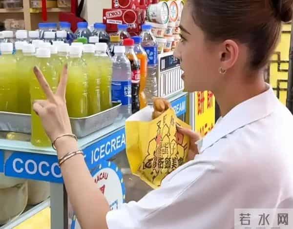 李湘没想到，自己养得“膀大腰圆”的女儿，竟为何超莲做“嫁衣”