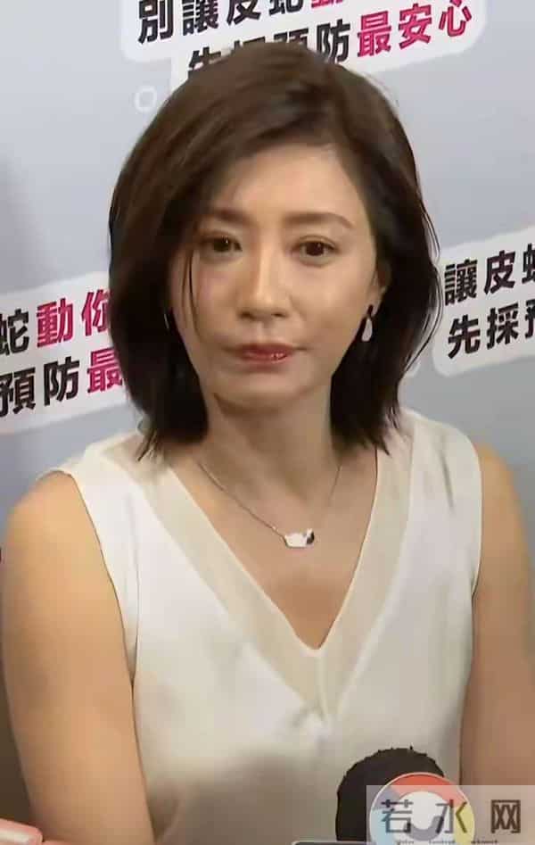 贾静雯生三个孩子还这样的状态太可以了明星最后还得是原生脸扛打