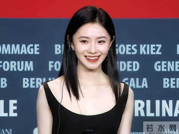 她是胡歌深爱、刘烨难忘的女人，受央视力捧多年，至今都没能走红