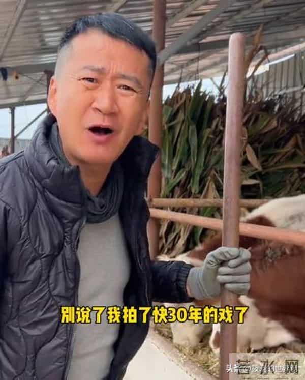 张颂文说对了,不拍戏就“消失”的演员李嘉明,已走上另一条大道