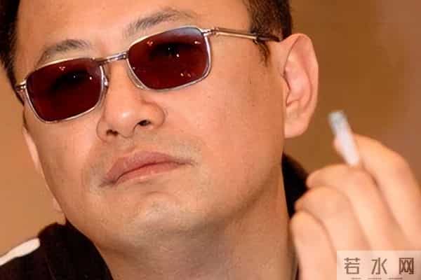 “录音门”不到一周，官方下场锐评，王家卫秦雯迎来两大噩耗