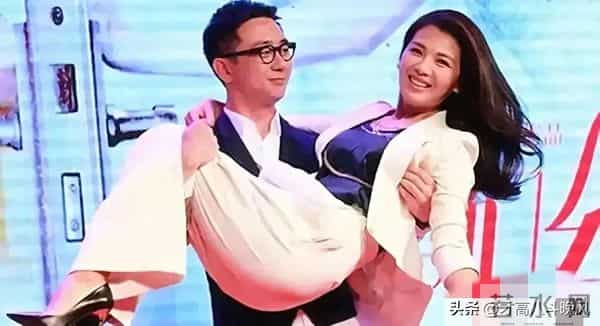 刘涛，秦岚，迪丽热巴翘臀大比拼，谁更胜一筹