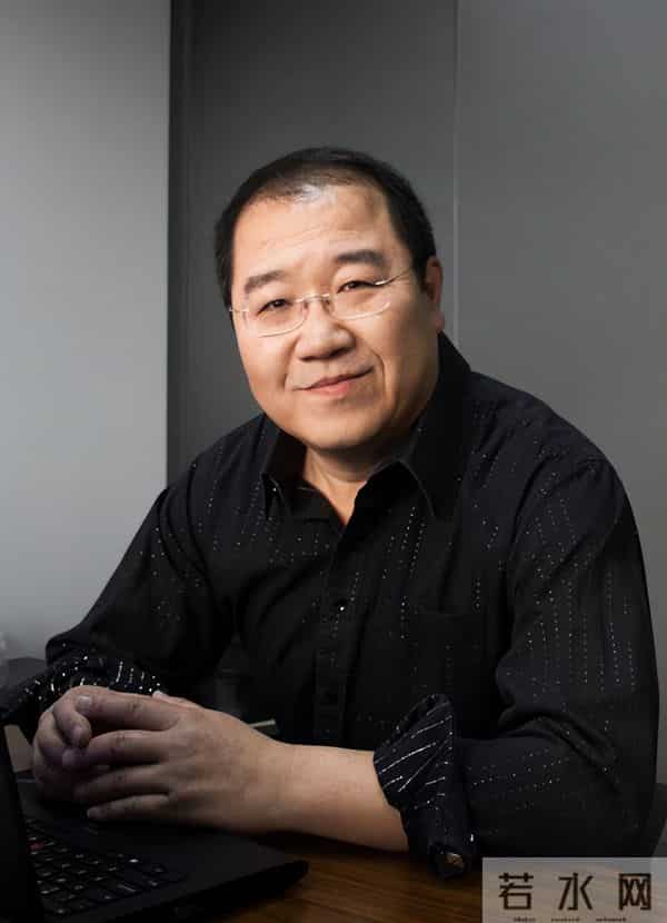 宋丹丹没想到,被自己公开怒斥的英达,如今竟走上了另一条上坡路